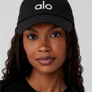 Alo Yoga Off-Duty Cap Brand New with Tag
